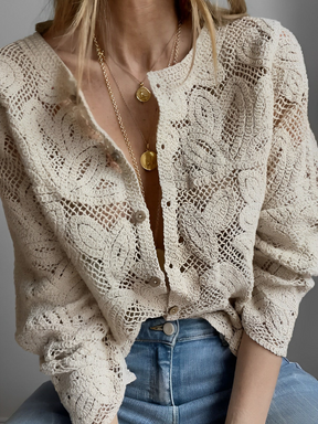 Camisa Feminina Manga Longa de Crochê com Botões Modern Isabel